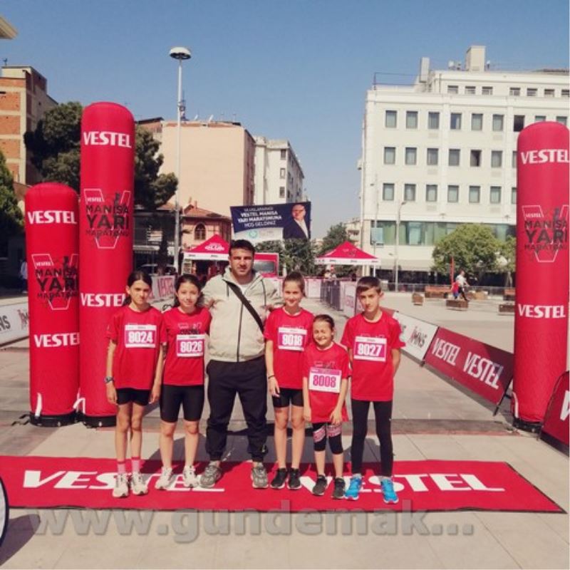 Akhisar Gençlik Ve Spor Kulübü Atletizm Sporcuları Uluslararası Vestel Yarı Maratonundan Dereceyle Döndüler…